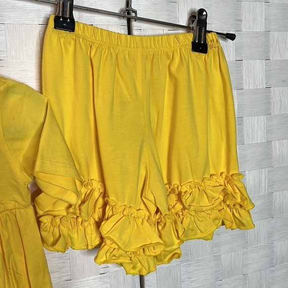 SISSYMINI Yellow Ruffle Shorts and Top - Picture 3 of 6